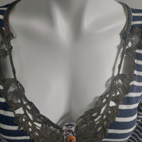 We the Free Blue White Strip Top Size L Distressed Hem Embroidered Pull Over - Picture 9 of 9